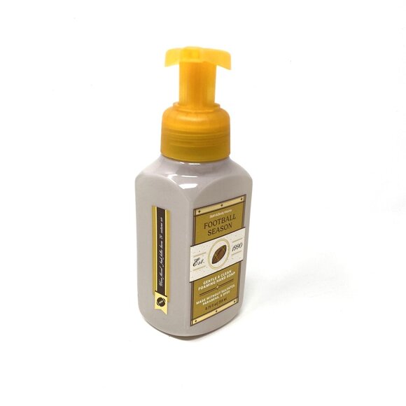 Bath & Body Works Football Season Foaming Hand Soap Gentle & Clean 8.75 Fl Oz - Picture 1 of 5